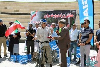 برگزاری همایش دوچرخه سواری در دریاچه شهدای خلیج فارس 